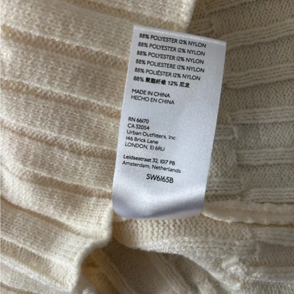 By Anthropologie Cropped Cream Cable Knit Tank Top - Picture 9 of 9